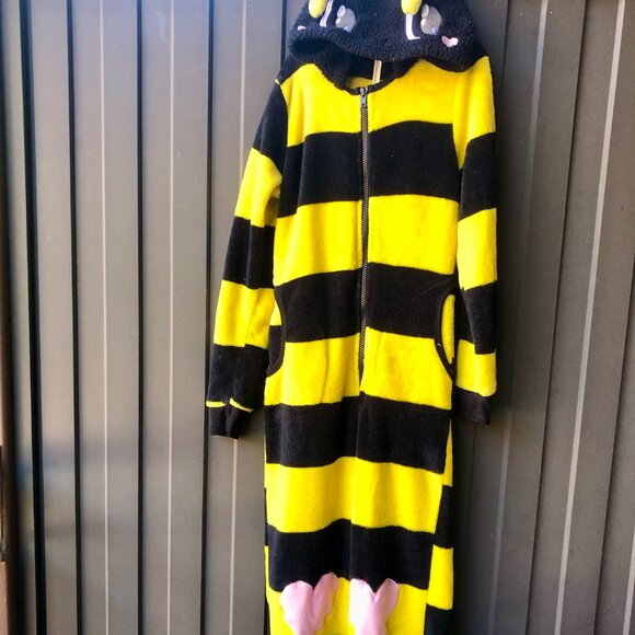 🐝 FUNTIME Bee Halloween Costume Kids Size M 10-12 yo Fleece Jumpsuit Pajamas - Picture 2 of 9